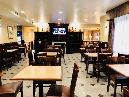 Queens County Inn and Suites Long Island City image 14