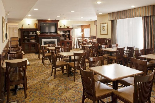 Queens County Inn and Suites Long Island City image 4